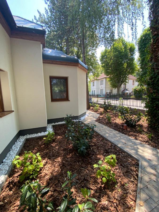 Karinthy Haz Guest House Siófok Eksteriør bilde