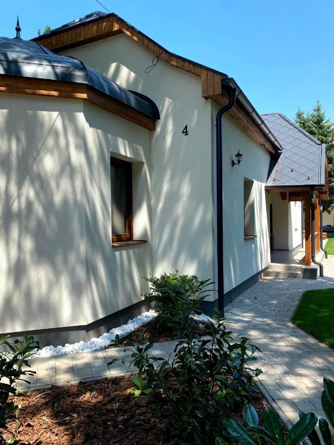 Karinthy Haz Guest House Siófok Eksteriør bilde
