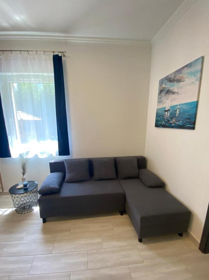 Karinthy Haz Guest House Siófok Eksteriør bilde