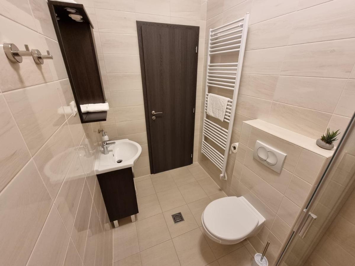 Karinthy Haz Guest House Siófok Eksteriør bilde