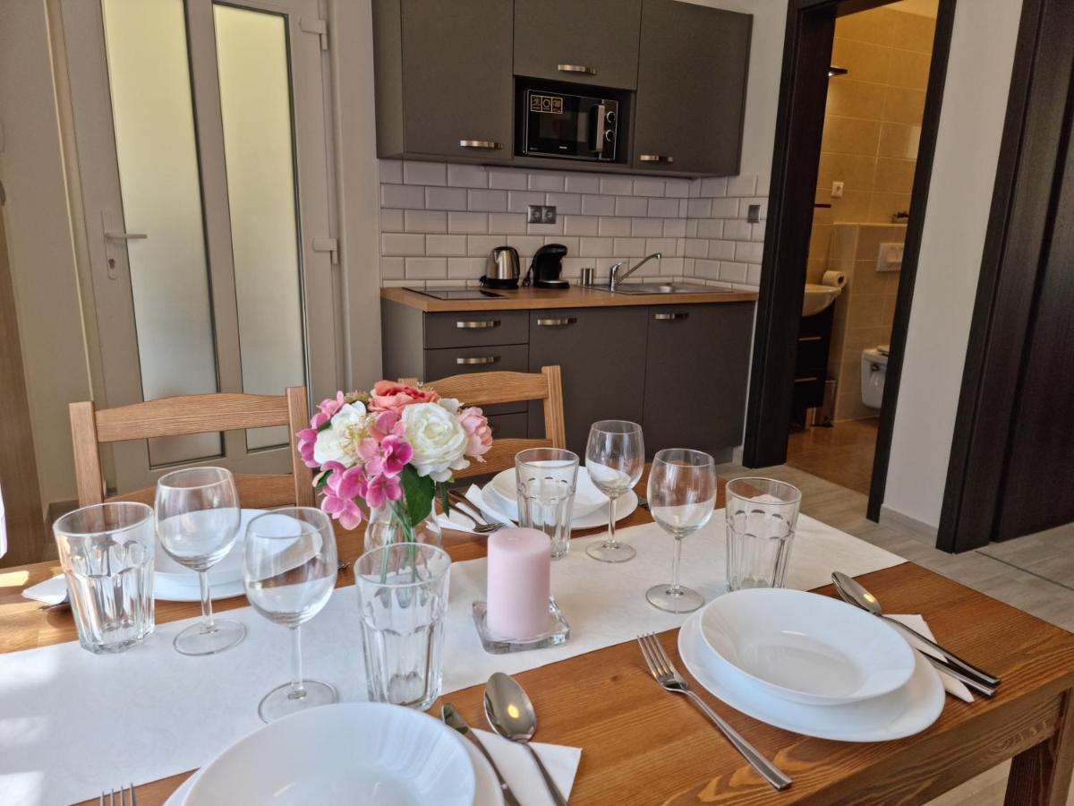 Karinthy Haz Guest House Siófok Eksteriør bilde