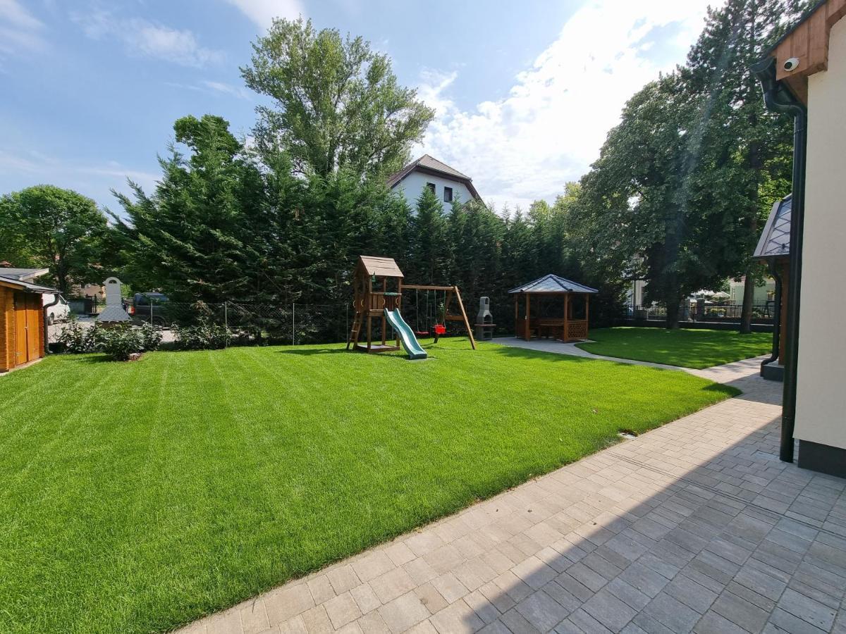 Karinthy Haz Guest House Siófok Eksteriør bilde